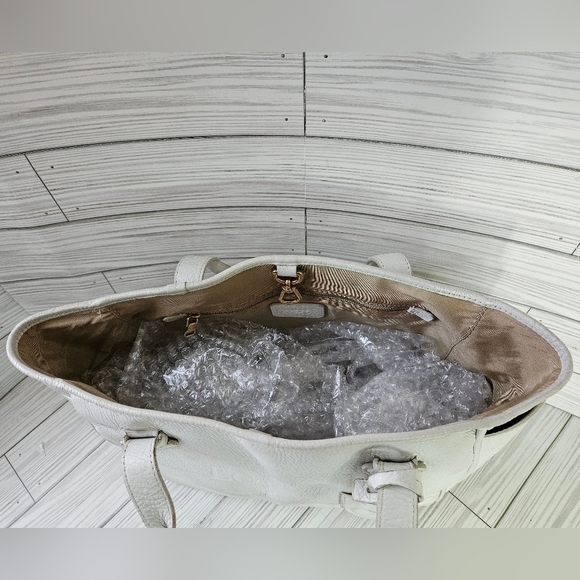 Loewe Madrid Heritage Pebbled Leather Tote Bag in Off White - Picture 10 of 16